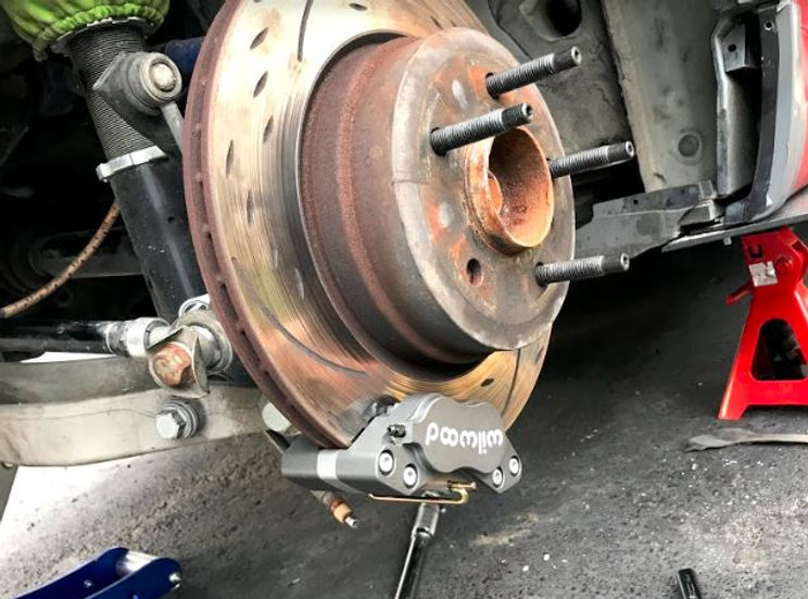 SLG 135i & 335i Dual Caliper Bracket Kit