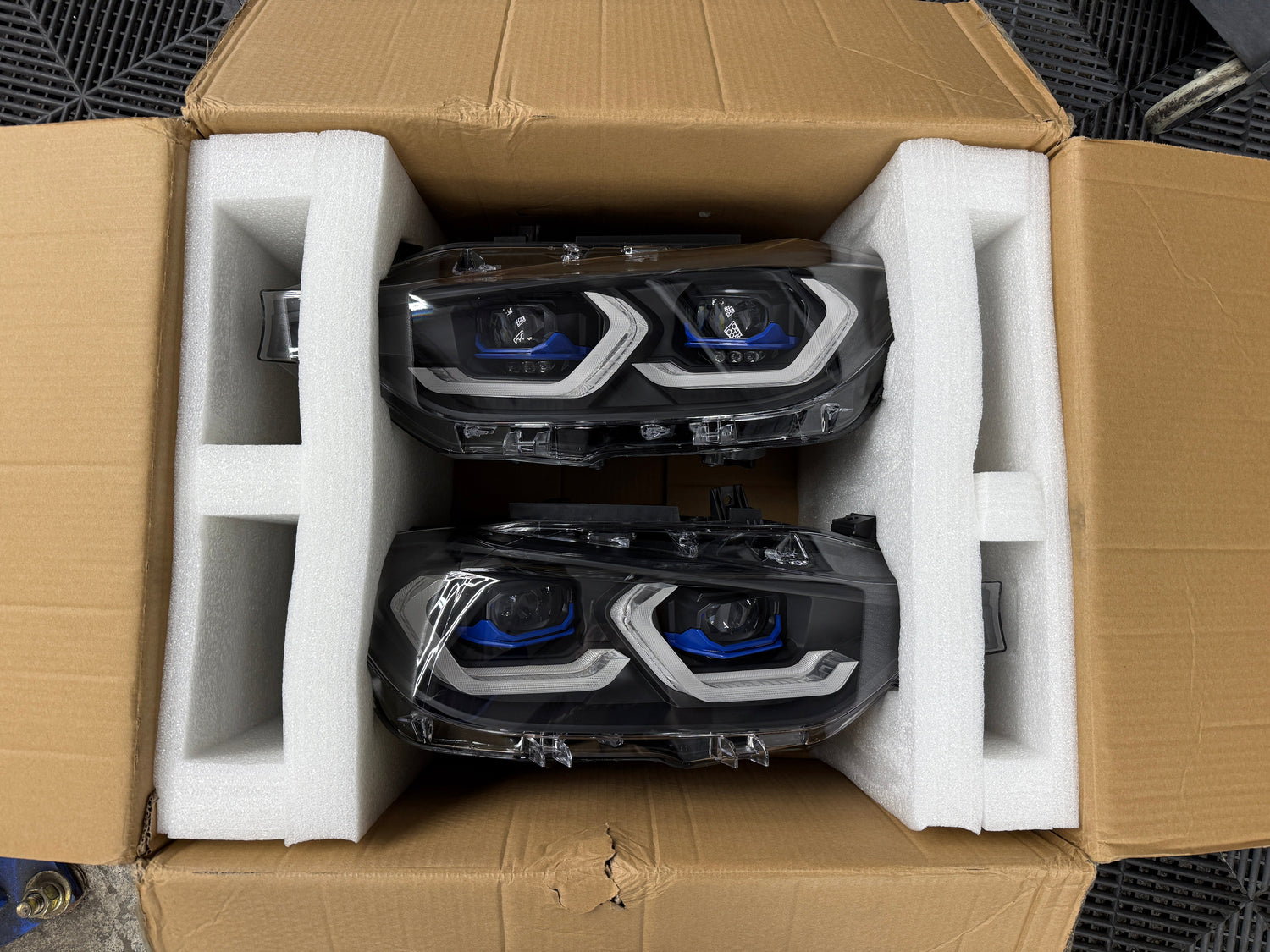 BMW F30/F31 3-Series G8X Laser Style Headlights (For Original LED Vehicle/Color Switching DRL) (Used)