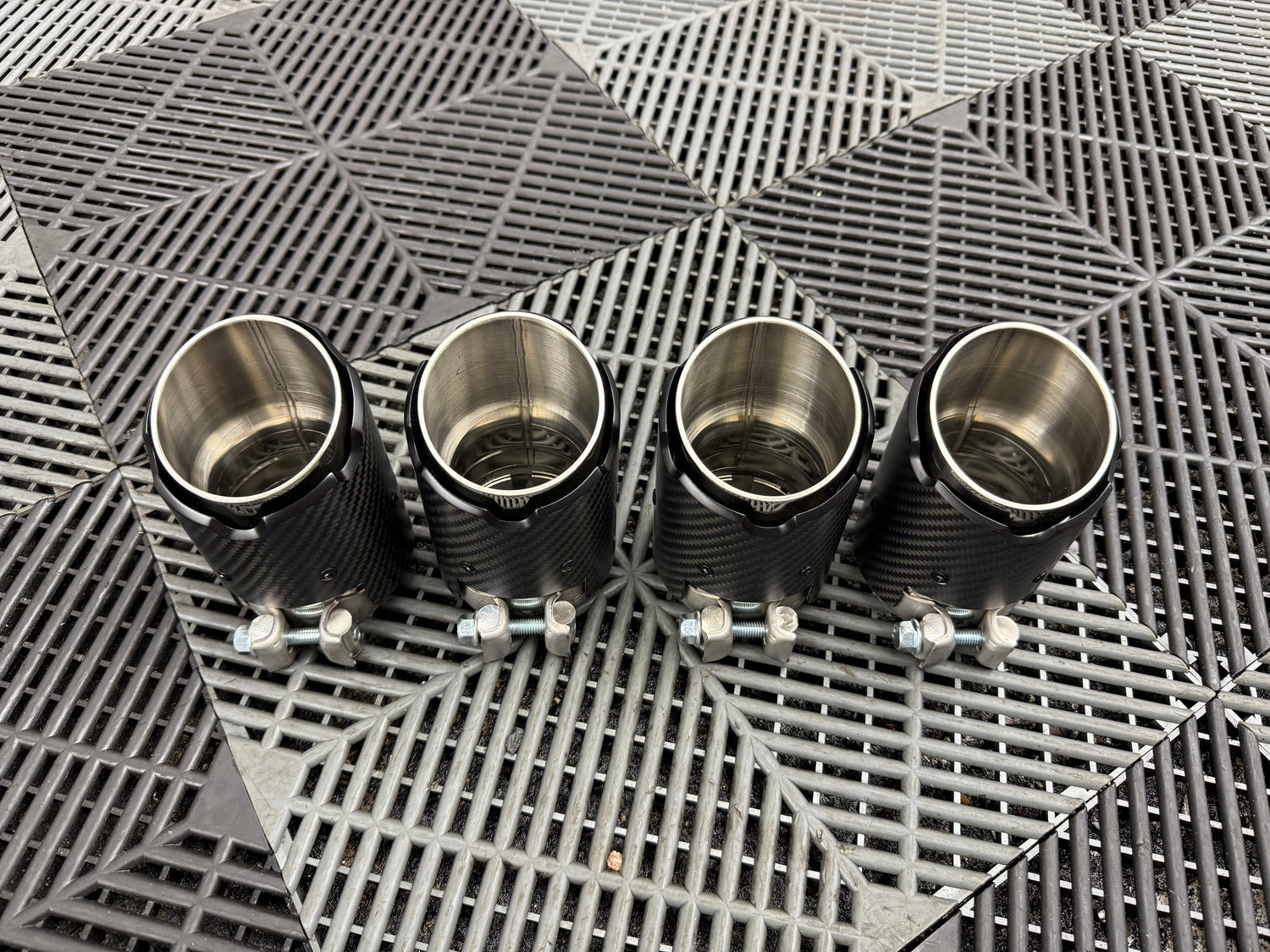Fi Exhaust Carbon Fiber Tips For BMW E60 M5 (New)
