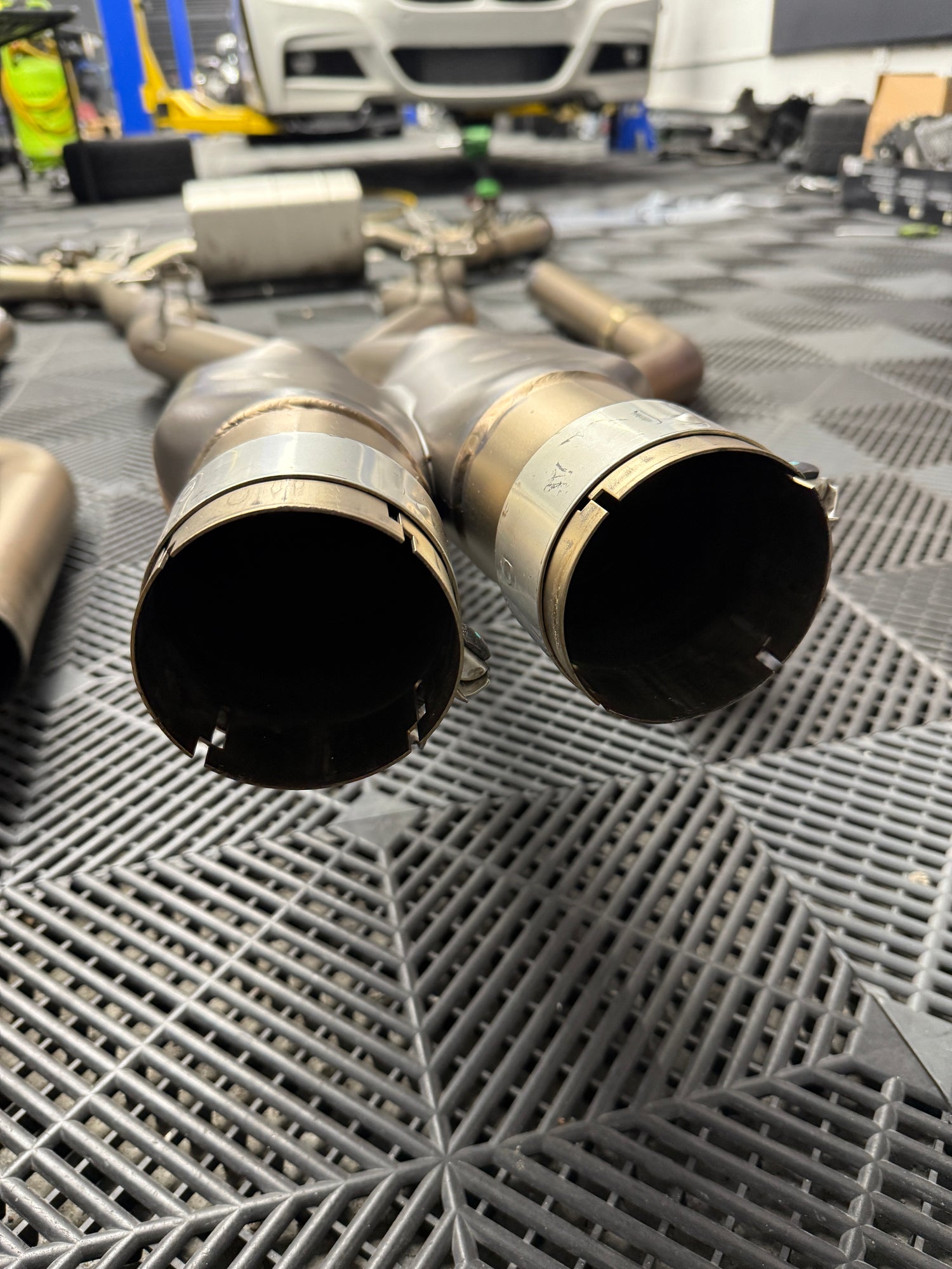 M8 Gran Coupé (F93) Akrapovic Evolution Line Titanium Catback Exhaust System (Used)