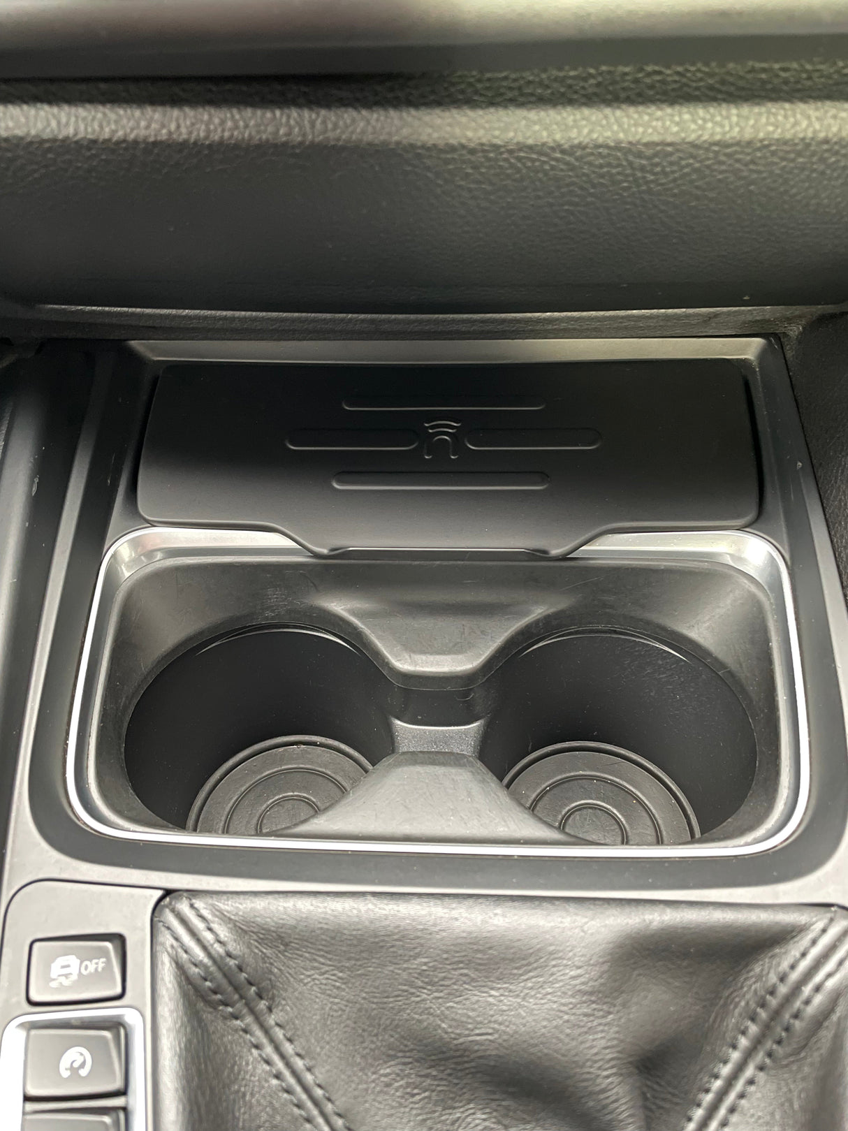 INDUKTIV Wireless Device Charging Unit - BMW F3X / F8X 3/4 SERIES (+M3/M4) Wireless Charger