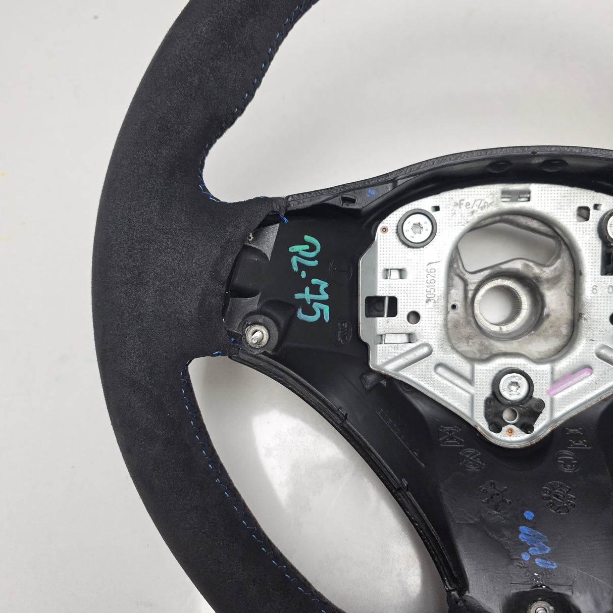 M Performance Steering Wheel for BMW E8X / E9X 1 & 3 Series / X1 / M3