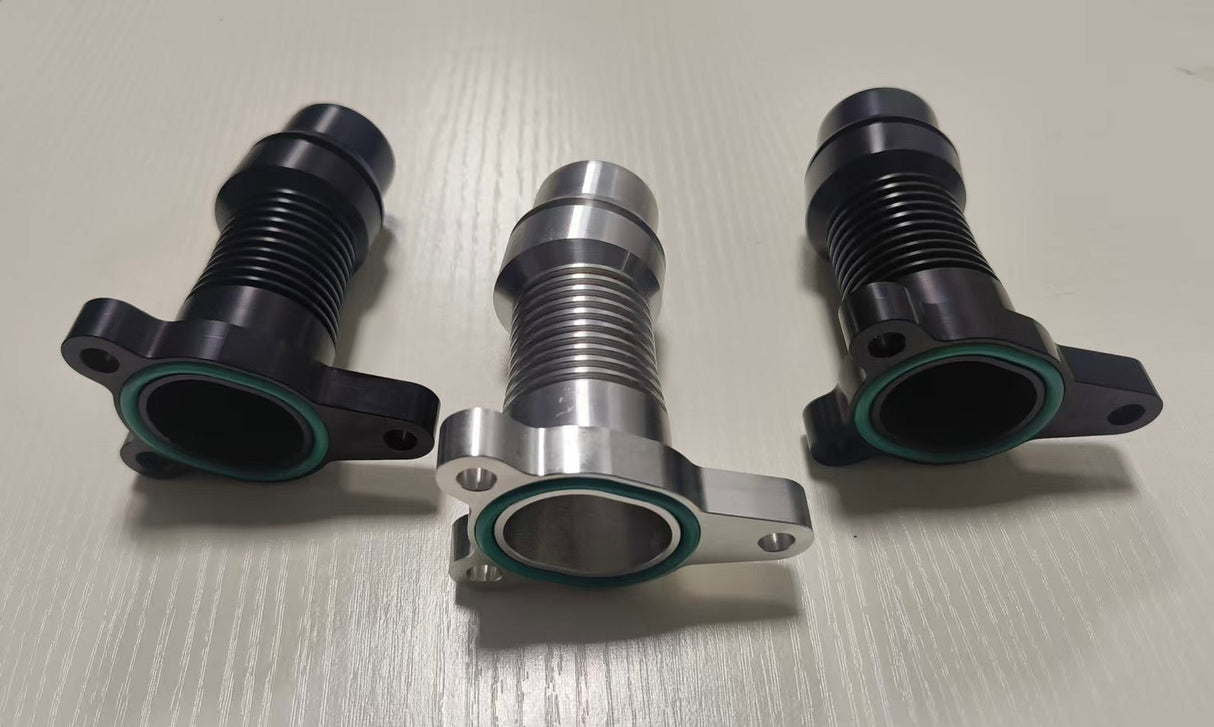 MAX Q B48 Cooling Hose To Block Connector - 11118511205