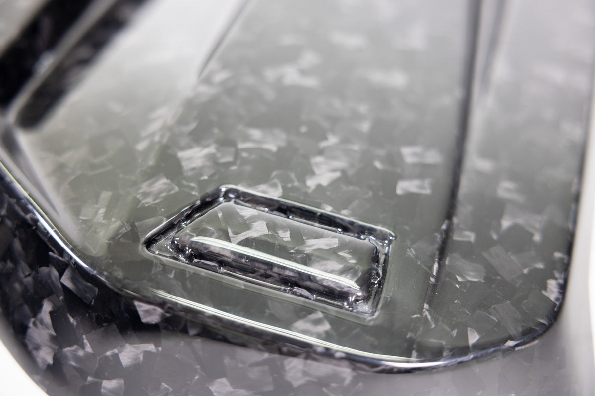 G80 CARBON FIBER ENGINE COVER - ARM Motorsports