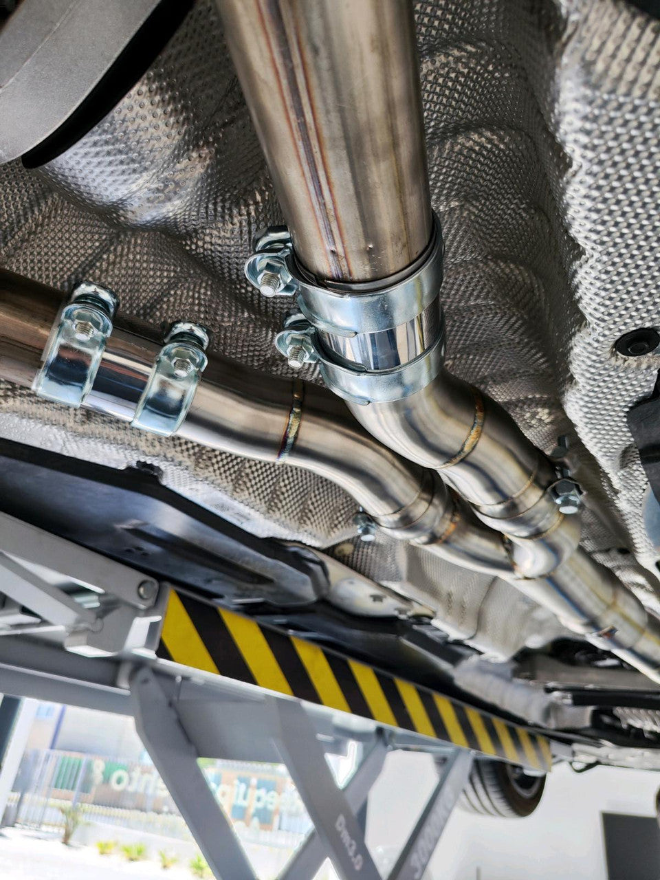 MAD BMW G8x M3 M4 S58 Single Midpipe (Brace Included)
