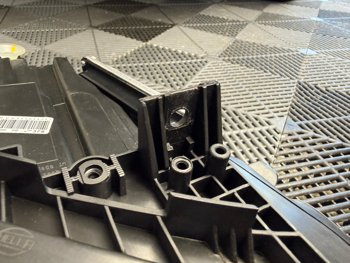 BMW F30/F31 3-Series G8X Laser Style Headlights (For Original LED Vehicle/Color Switching DRL) (Used)