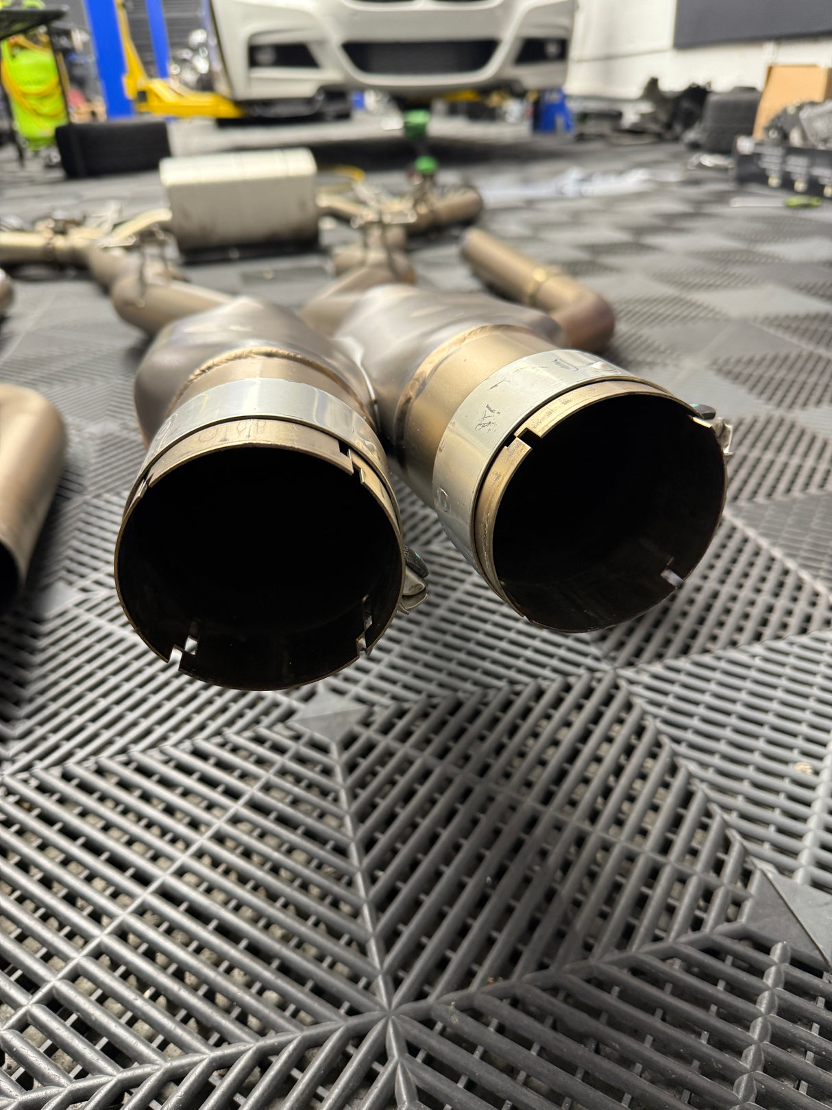 M8 Gran Coupé (F93) Akrapovic Evolution Line Titanium Catback Exhaust System (Used)