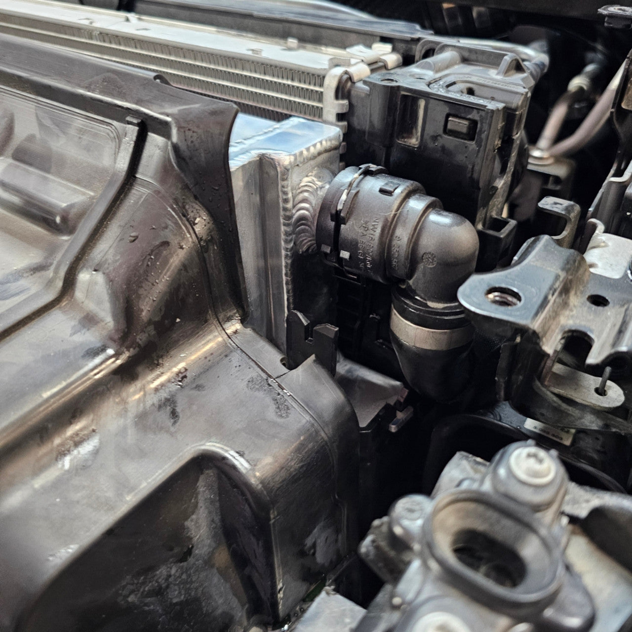 MAD BMW M2 M3 M4 G87 G80 G82 G83 Heat Exchanger