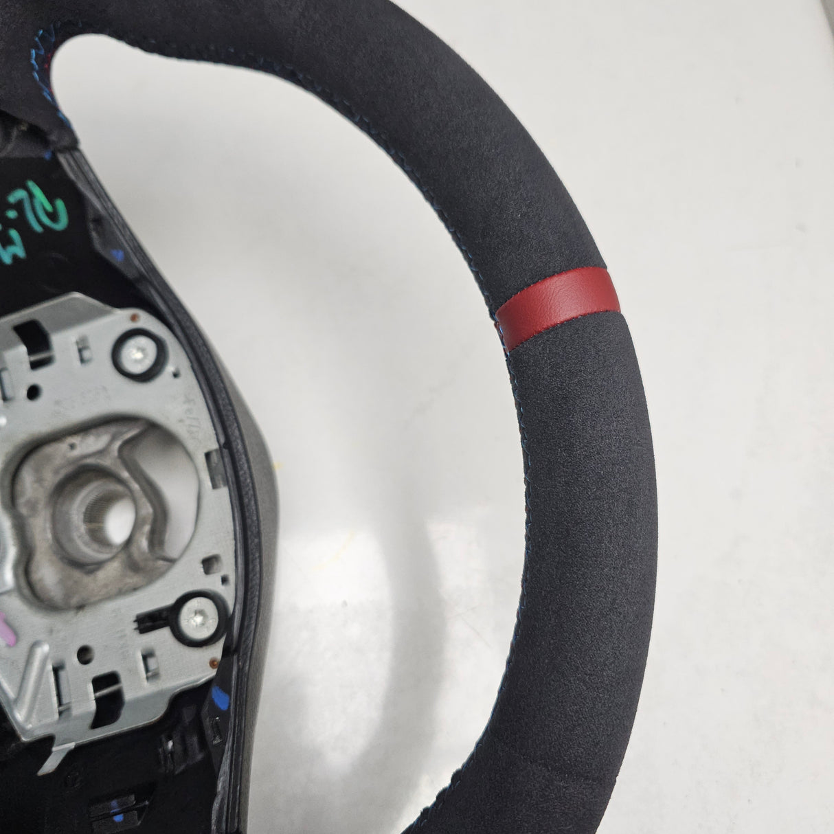 M Performance Steering Wheel for BMW E8X / E9X 1 & 3 Series / X1 / M3